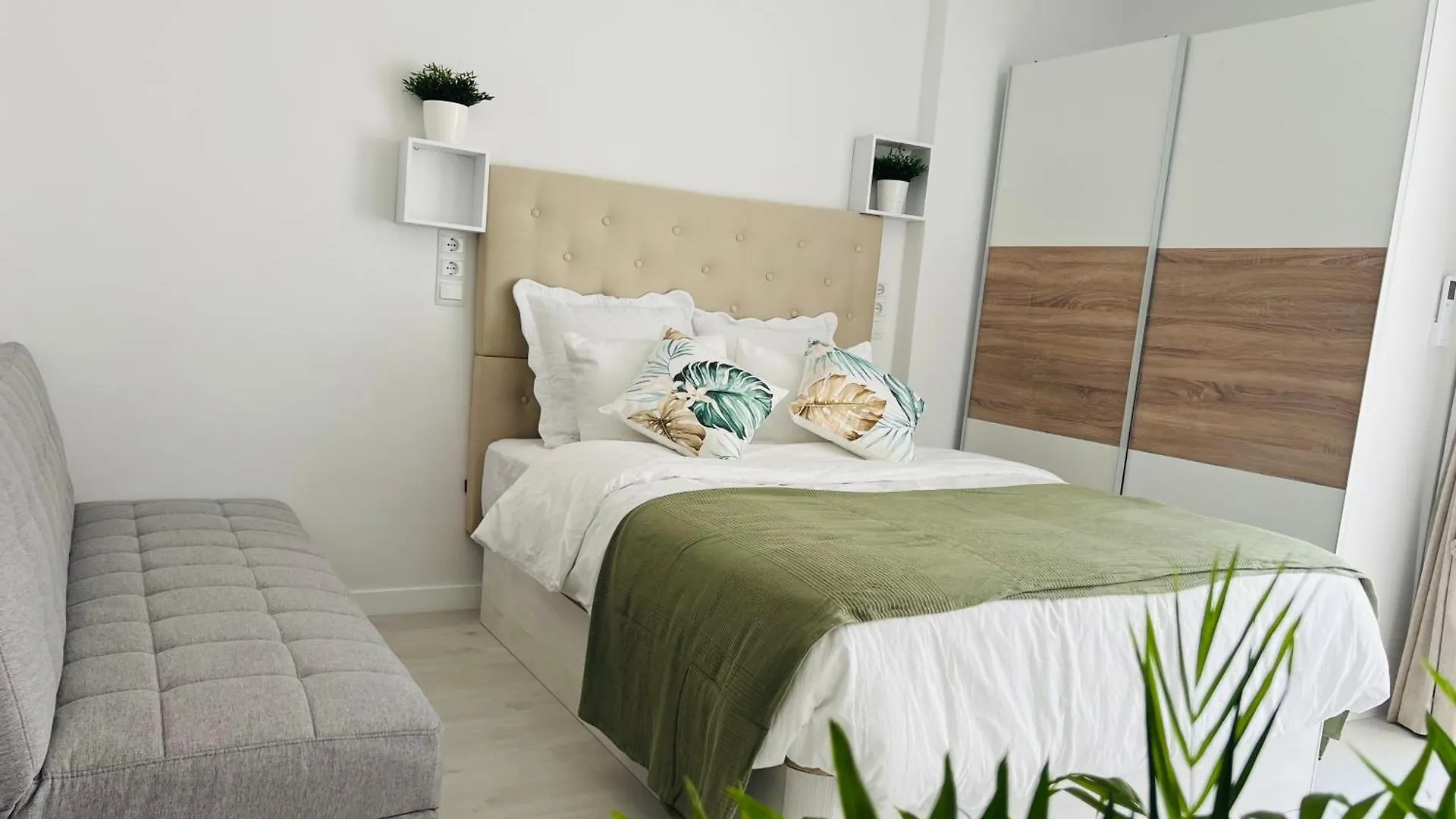 Niki Студія Нова, Після Ремонту Benalmádena Appartement